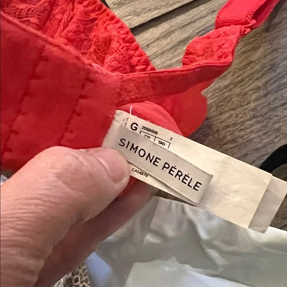 Bra Bundle 36G Red, White, and Black Lace Bras - Picture 5 of 14